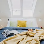 Days - Bright With Ac Near Vysehrad Castle Praha