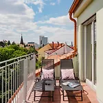 Days - Bright With Ac Near Vysehrad Castle Praha