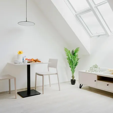 Days - Bright With Ac Near Vysehrad Castle *