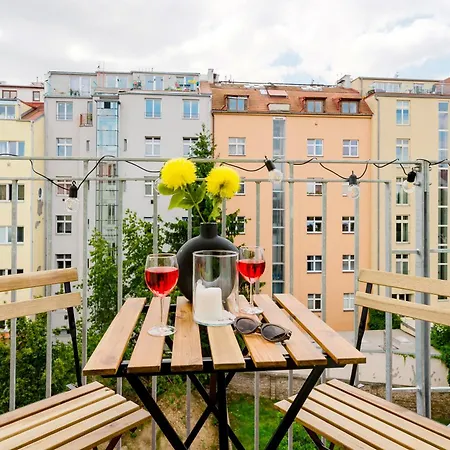 Days - Bright With Ac Near Vysehrad Castle Praha
