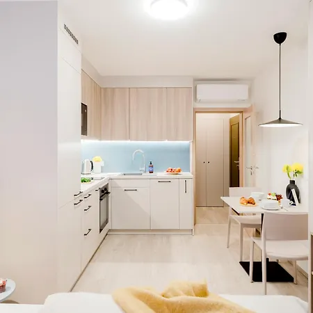Days - Bright With Ac Near Vysehrad Castle דירה פראג