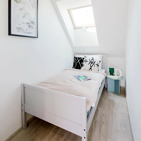 Days - Bright With Ac Near Vysehrad Castle * פראג