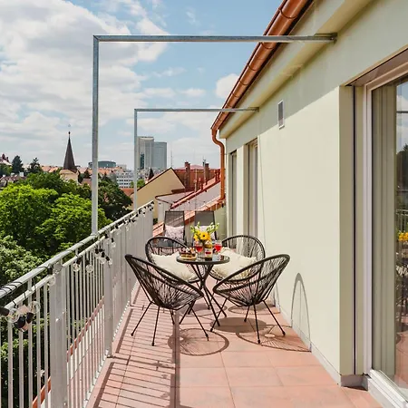 Days - Bright With Ac Near Vysehrad Castle Praha