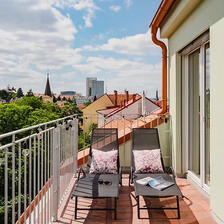 Days - Bright With Ac Near Vysehrad Castle Prag